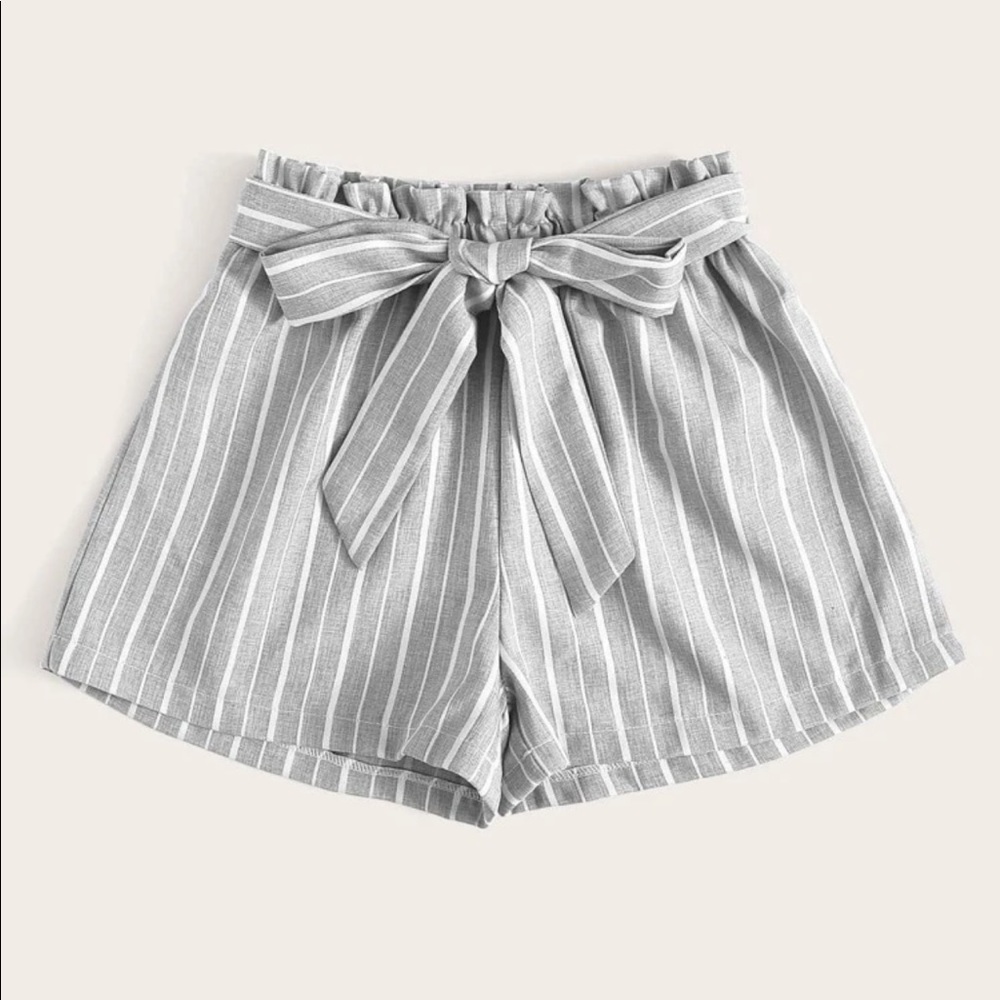 Romwe Striped Tie Shorts (S)